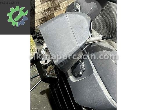 Volkswagen Transporter El Freni Kolu 7E1711301B çıkma parça