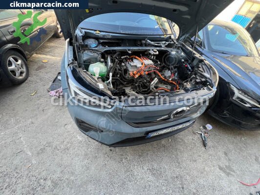 Volvo XC40 Beyin çıkma parça