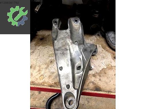 Volkswagen Transporter Motor Takozu & Kulağı Çıkma Parça Kayseri