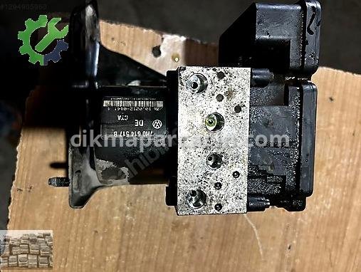 Volkswagen Transporter ABS Beyni 7H0614517B çıkma parça