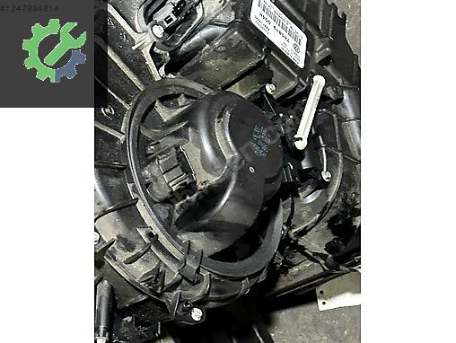 7H5819004H CARAVELLA MULTİVAN ARKA KALORİFER KAZANI MOTORU