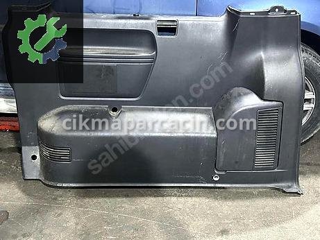 Volkswagen Multivan Sağ Arka Kapı çıkma parça
