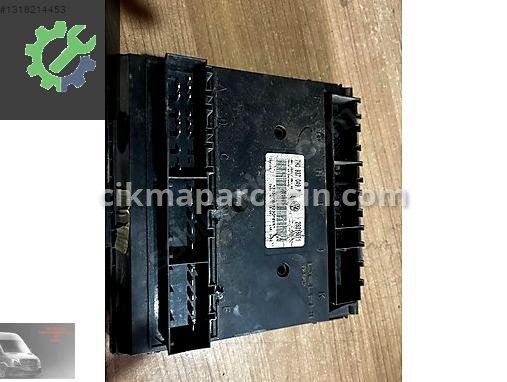 Volkswagen Transporter Beyin 7HO937049P çıkma parça
