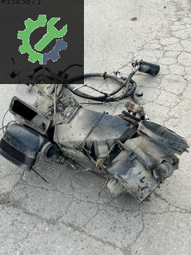 7D1820005C TRANSPORTER CARAVELLA KLİMALI KALORİFER KAZANI
