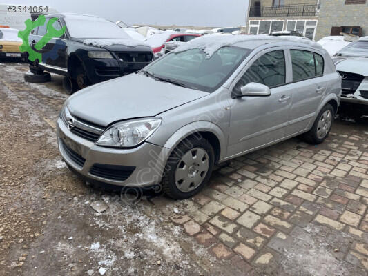 Opel Astra Far çıkma parça