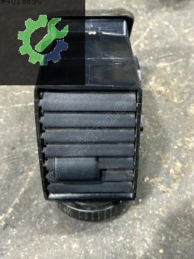 7E0815705 TRANSPORTER KALORİFER IZGARASI SOL ORTA KLİMA MENFEZİ
