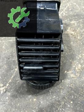 7E0815705 TRANSPORTER KALORİFER IZGARASI SOL ORTA KLİMA MENFEZİ