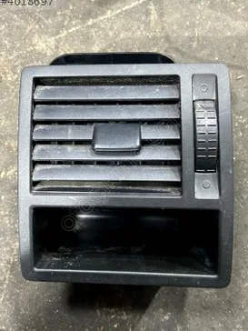 Volkswagen Transporter Kalorifer Izgarası 7E0819203 çıkma parça