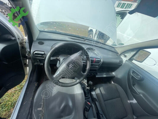 Opel Combo Arka Cam çıkma parça