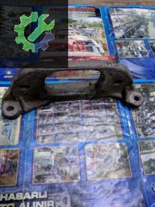 82002220222 Megane 2 şanzıman kulağı bağlantı braketi