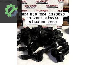8375407İ 8363668M 8363664İ BMW E39 E46 SİNYAL SİLECEK KOLU
