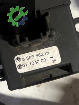 8375407İ 8363668M 8363664İ BMW E39 E46 SİNYAL SİLECEK KOLU