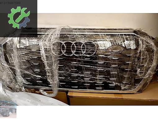 83A853651 / 83A853651A Audi Q3 Ön Panjur (2019/2024)