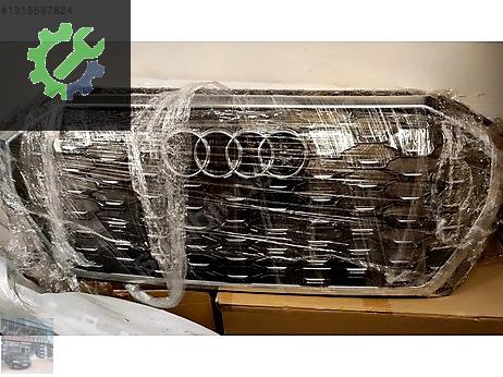 83A853651 / 83A853651A Audi Q3 Sportback Ön Panjur (2020/2024)