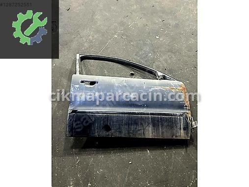 Audi A4 Kapı (Ön Sağ) 8D0837754 çıkma parça