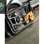 8D0837754 AUDİ A4 B5 SAĞ ÖN KAPI HASARLI