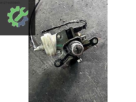 8D0862065 AUDİ A4 B5 KASA BAGAJ KİLİDİ HAVALI MERKEZİ KİLİT