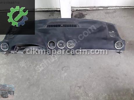 Audi A4 Torpido çıkma parça
