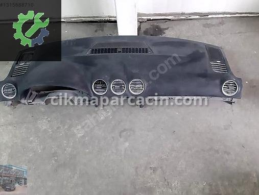 Audi A4 Torpido 8E1857003 çıkma parça