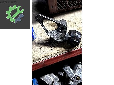 Audi A4 Motor Takozu & Kulağı çıkma parça