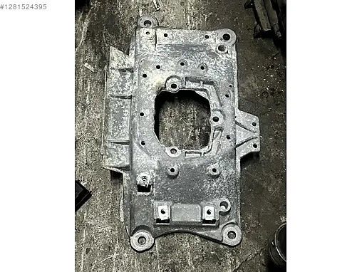 Audi A4 Şanzıman Kulağı 8K0399263BH çıkma parça