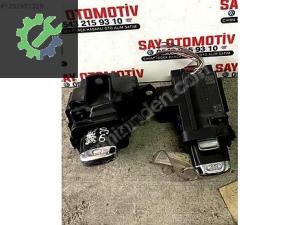 8K0909131C AUDİ A4 A5 Q5 KONTAK ANAHTAR YUVASI EZS