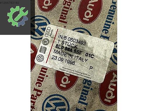 8L0854857 01C AUDİ A3 SOL ARKA MARŞBİYEL KAPAK PAKO