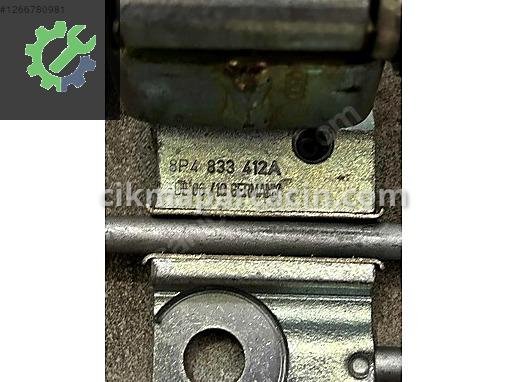 Audi A3 Sağ Arka Kapı Menteşesi 8P4833412A çıkma parça