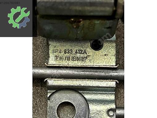 8P4833412A AUDİ A3 SPORTBACK SAĞ ARKA KAPI MENTEŞESİ
