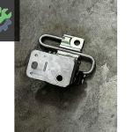 8P4833412A AUDİ A3 SPORTBACK SAĞ ARKA KAPI MENTEŞESİ
