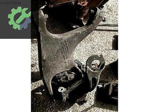 8R0505311F PORSCHE MACAN AUDİ Q5 AUDİ A7 SOL ARKA TAPLA SALINCAK