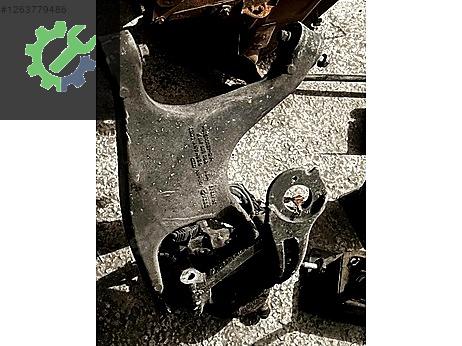 Porsche Macan Salıncak Burcu çıkma parça