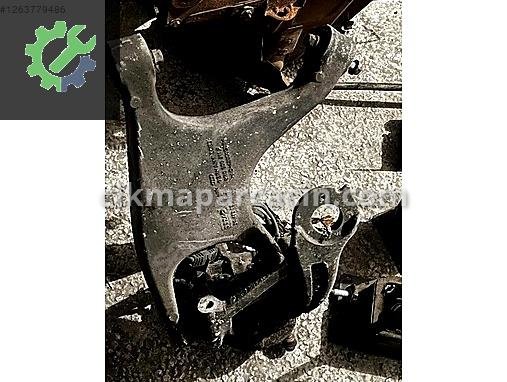 Porsche Macan Salıncak Burcu 8R0505311F çıkma parça