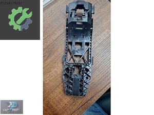 8V0837885 DIŞ KAPI KOL İÇ BRAKETİ SAĞ - SOL A3 / A4 2013 /-