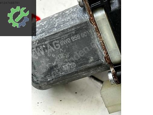 8W0959801 MAN TGE CRAFTER AUDİ Q8 A1 A4 A5 SAG CAM MOTORU