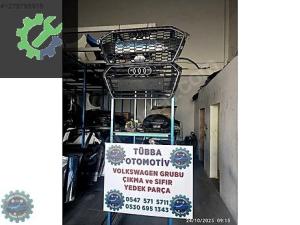 8Y0853651A 2021-2024 Audi A3 ön panjur orjinal çıkma