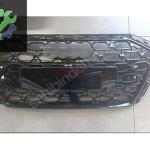 8Y0853651 Audi A3 8Y RS3 Ön Panjur (2021/2024)