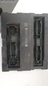 8K0907064A AUDİ A4 BCM BEYNİ