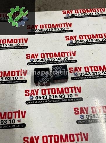 Audi A4 Röle 8K0951253 çıkma parça