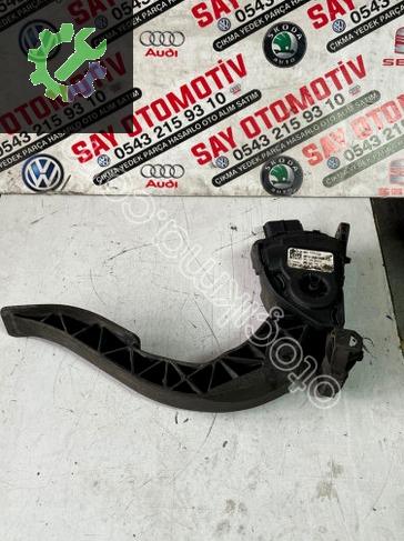 8K1723523A AUDİ Q5 GAZ PEDALI
