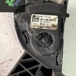 8K1723523A AUDİ Q5 GAZ PEDALI