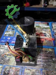 8L0862257L A3 98/2004 merkezi kilit motoru