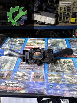 Volkswagen Bora Sinyal Kolu 8L0953513G çıkma parça