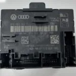 8T0959793P KAPI KONTROL ÜNİTESİ AUDİ A4 A5