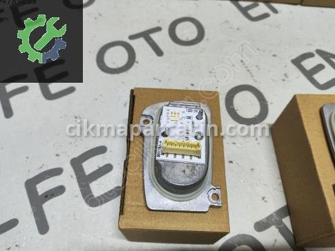 Audi A3 Far Beyni 8V0998473A çıkma parça
