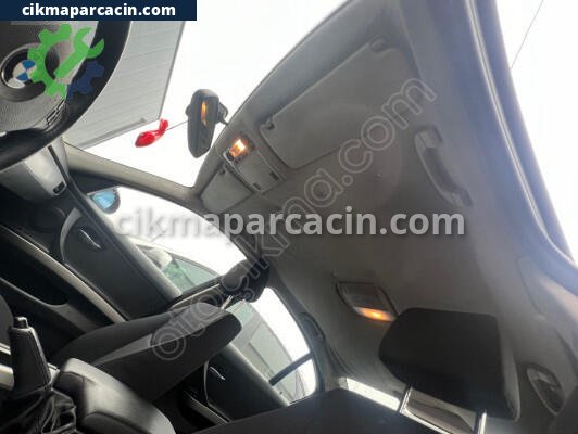 BMW X3 Tavan Lambası çıkma parça