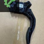 8W1723523A A4 GAZ PEDALI