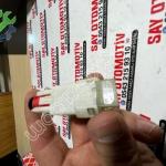 90492444 OPEL ASTRA G CORSA C DEBRİYAJ PEDAL SENSÖRÜ