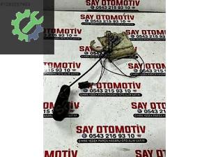 90493534 OPEL OMEGA YAKIT ŞAMANDIRASI VDO