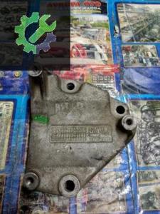 90529603 Opel Astra G 1.6 16 valf klima komperasörü ayağı